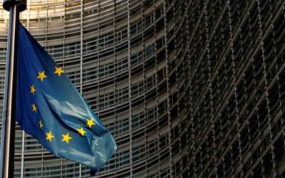 Bruselas solicita a los gobiernos que reduzcan los impuestos sobre la electricidad para disminuir el costo de las facturas.